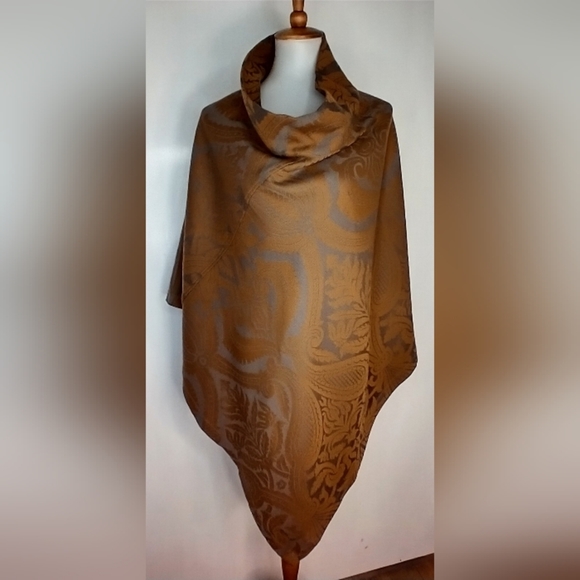 CECCHI E CECCHI THROW ON WRAP - Picture 7 of 7